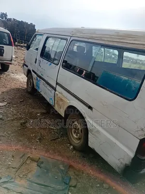 Mazda E2000 2000 White