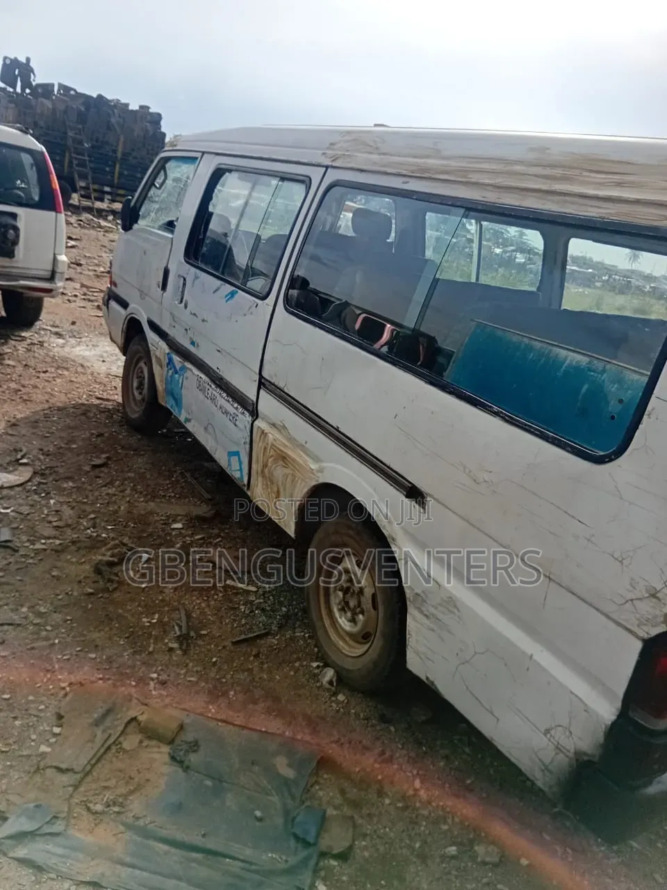 Mazda E2000 2000 White