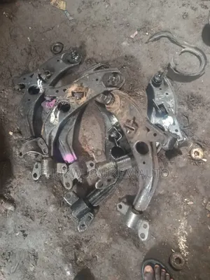 Front Lower Arm for Mazda 626
