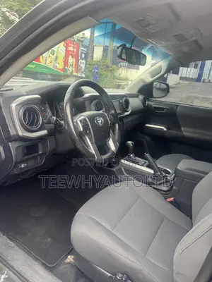 Toyota Tacoma SR5 2018 Gray