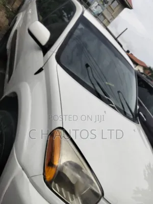 Toyota RAV4 Automatic 2003 White