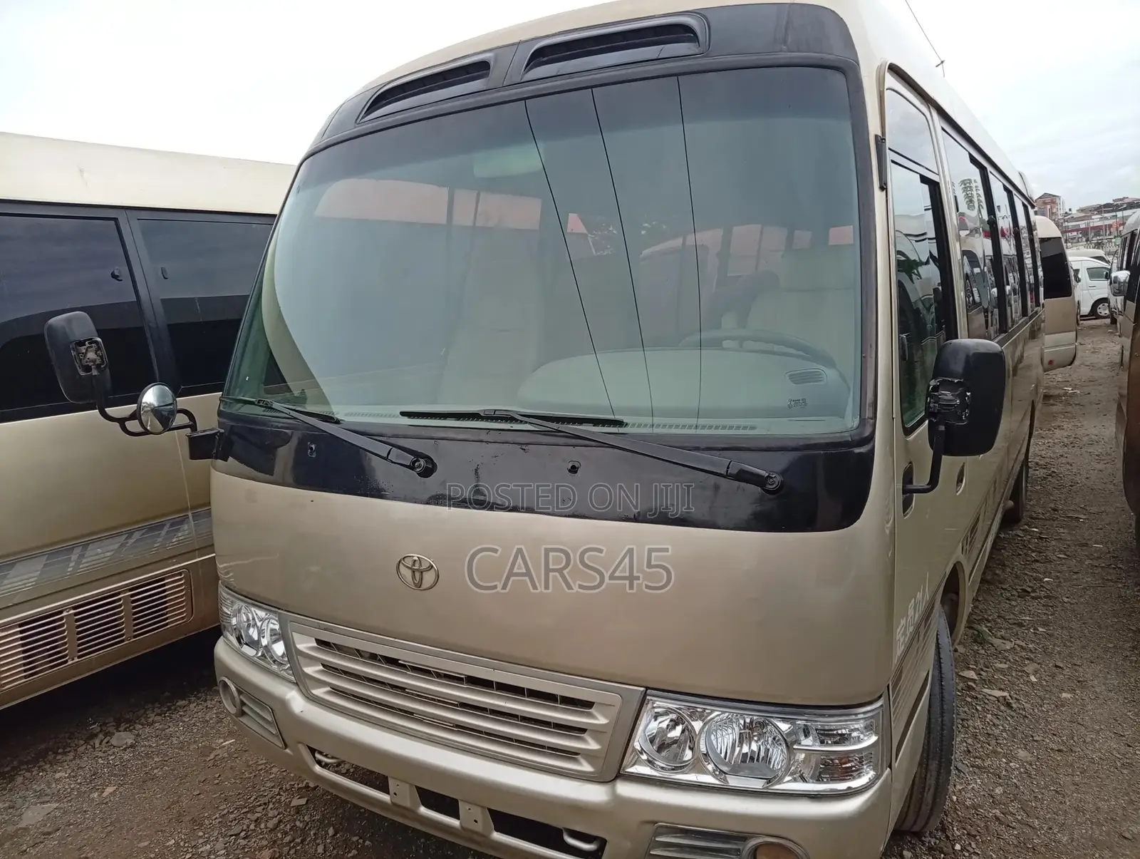 Toyota Coaster 2017 Gold