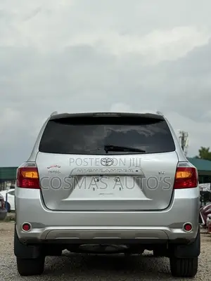 Toyota Highlander 2010 Silver