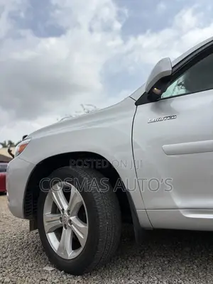 Toyota Highlander 2010 Silver