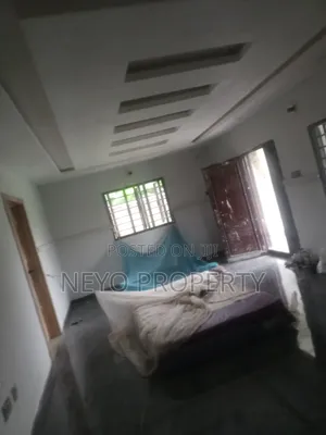 3bdrm Bungalow in Fawole Estate, Igbogbo for rent
