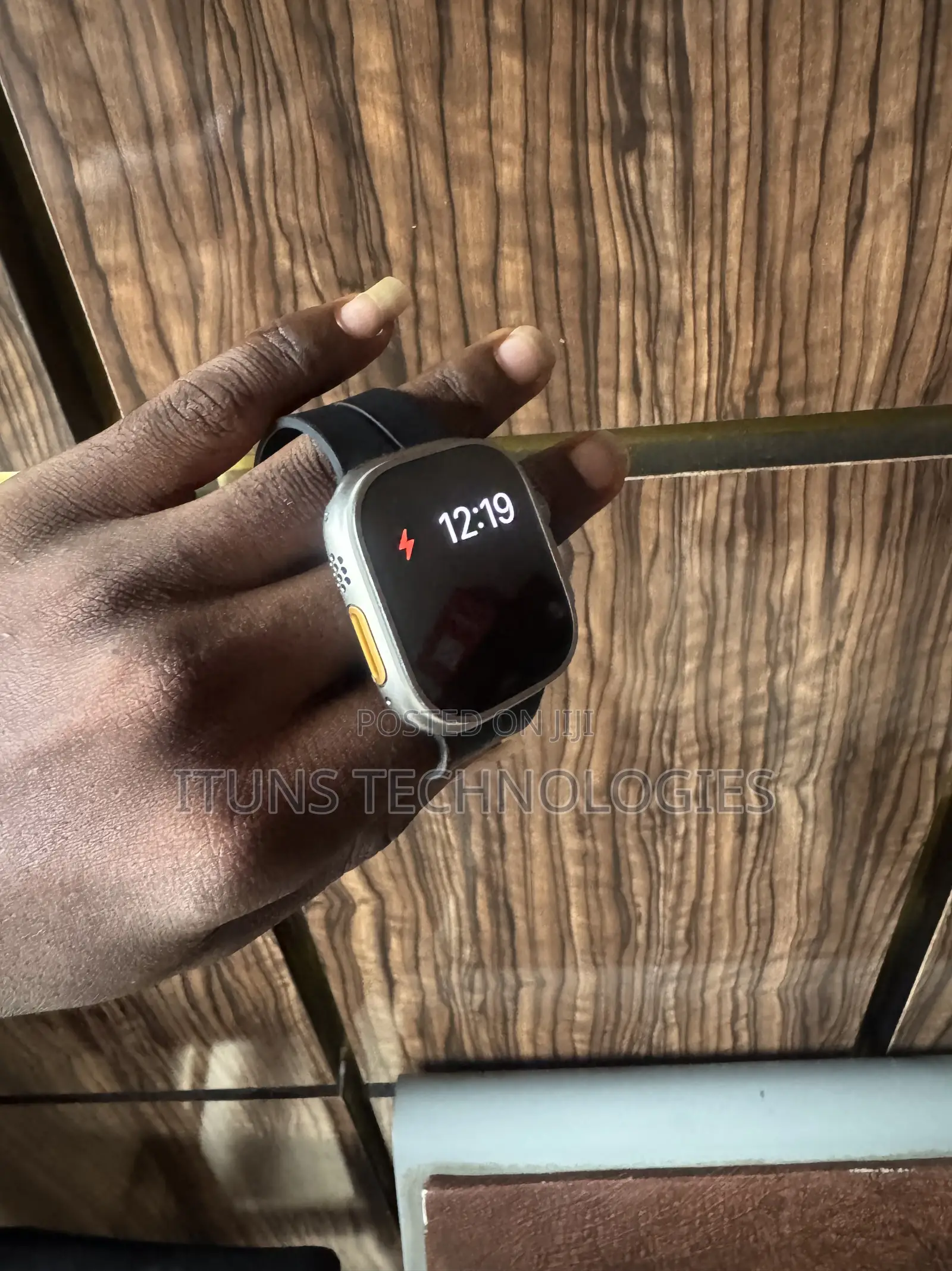 Apple Watch Ultra 1