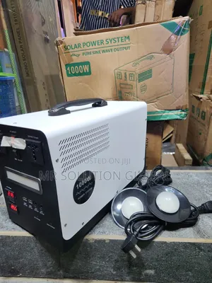 Brand New 1000w All in One Solar Generator