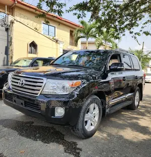 Toyota Land Cruiser 2012 Black
