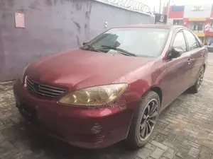 Toyota Camry 2005 Red