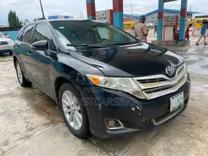 Toyota Venza XLE 2010 Black