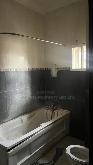 4bdrm Duplex in Main Lekki Phase 1 for rent