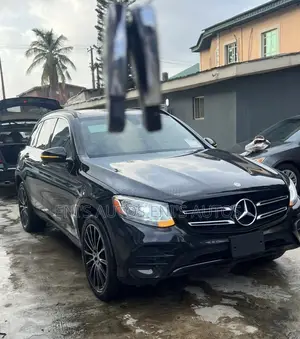 Mercedes-Benz GLC-Class 2016 Black