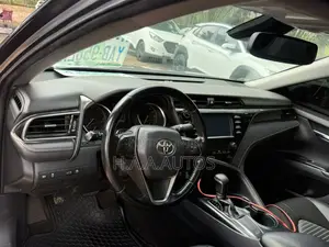 Toyota Camry 2018 Gray