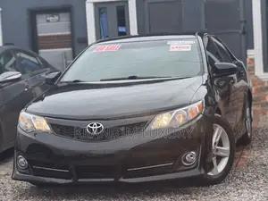 Toyota Camry SE 4dr Sedan (2.5L 4cyl 6A) 2014 Black