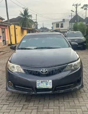 Toyota Camry 2014 Gray
