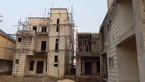 4bdrm Townhouse/Terrace in Osongama, Uyo for sale