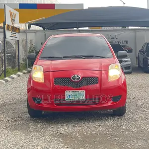 Toyota Yaris 2008 Red