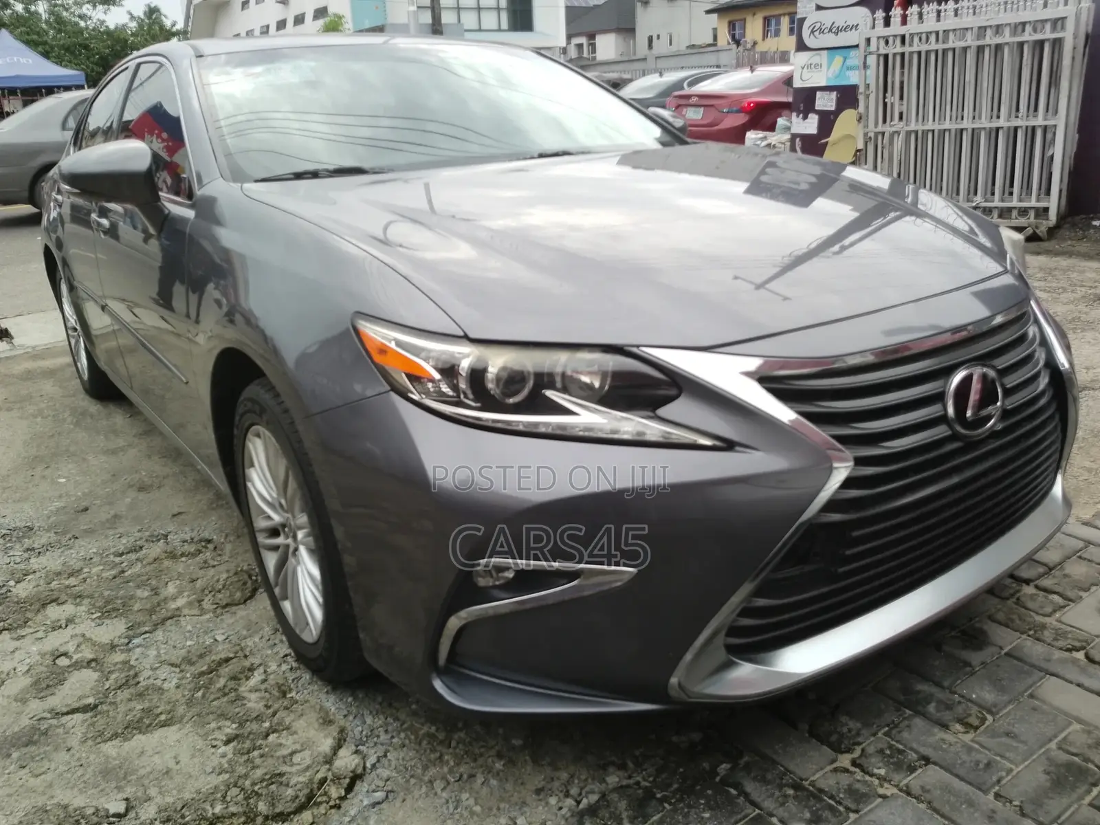 Lexus ES 2016 Gray