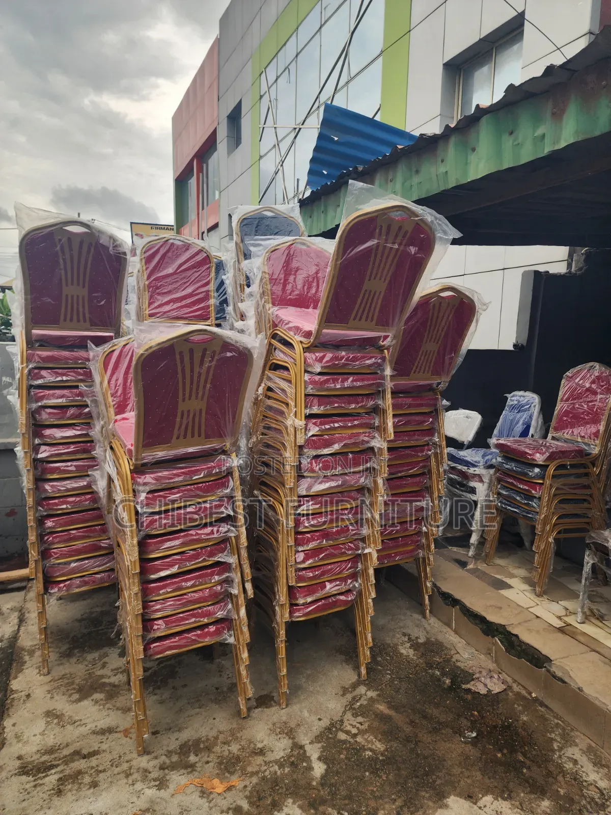 High Quality Advanced Chairs.