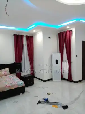 Red and White Mix Curtain Set