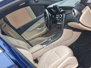 Mercedes-Benz GLC-Class 2019 Blue