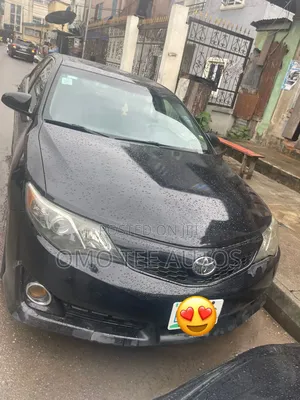 Toyota Camry SE 4dr Sedan (2.5L 4cyl 6A) 2014 Black