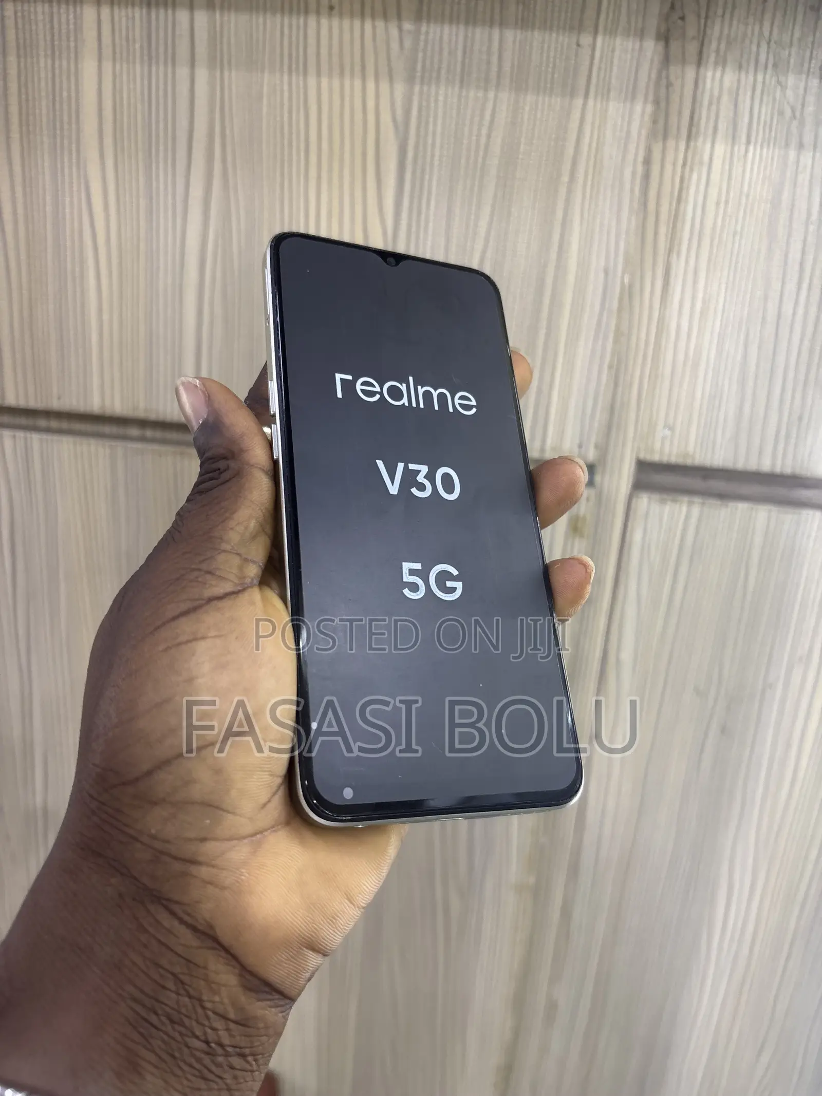 Realme V30 128 GB