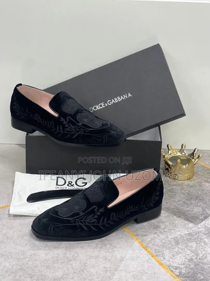 Black Color Suede Classic Shoe