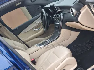 Mercedes-Benz GLC-Class 2019 Blue