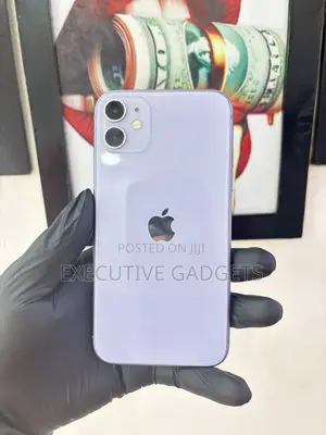 Apple iPhone 11 64 GB Purple