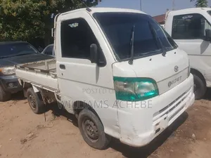 Extremely Clean Hijet Daihatsu With Injector Engine, 2007 White