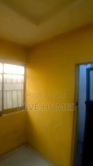 1bdrm Apartment in Kosofe / Kosofe for rent