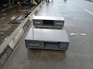 4ft Tv Consol and Center Table