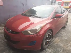 Hyundai Elantra 2012 Red