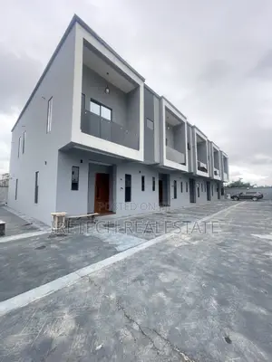 4bdrm Townhouse/Terrace in Abraham Adesanya for sale