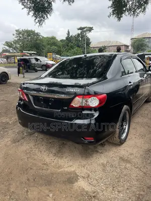 Toyota Corolla LE 4dr Sedan (1.8L 4cyl 4A) 2012 Black
