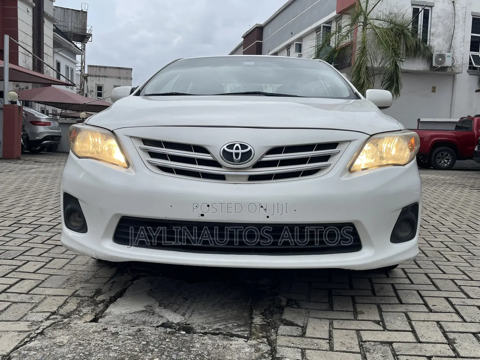 Toyota Corolla 2011 White