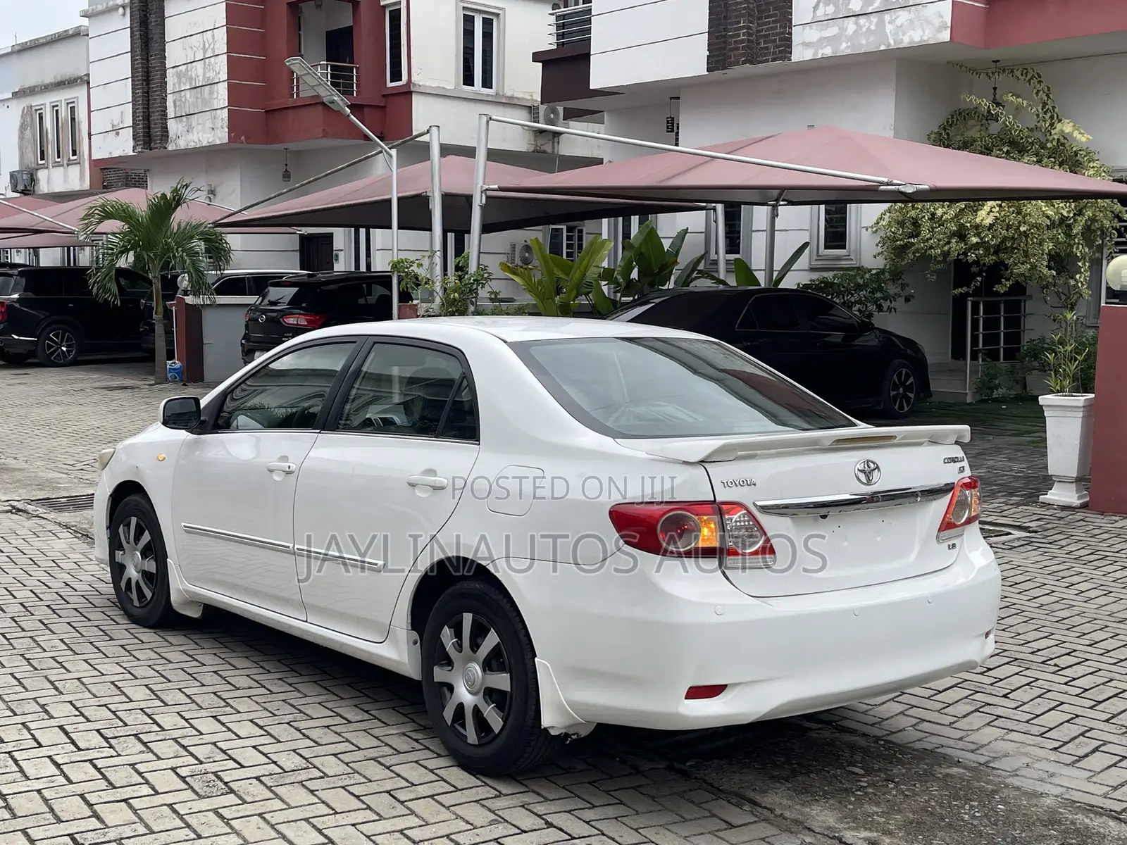 Toyota Corolla 2011 White