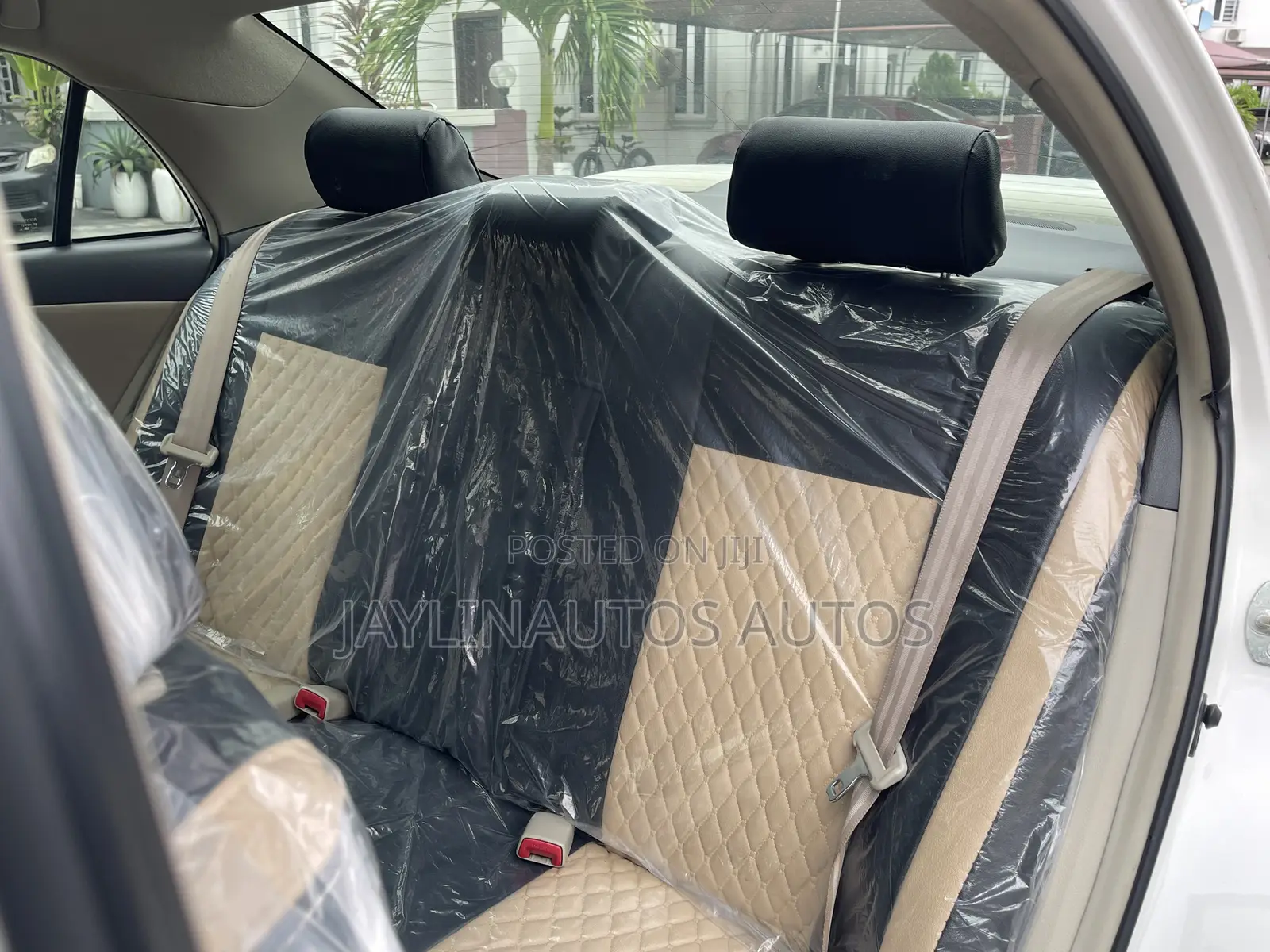 Toyota Corolla 2011 White