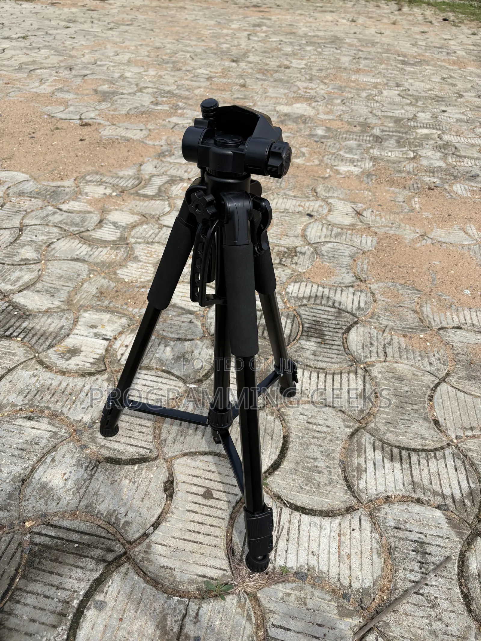 Tripod Stand
