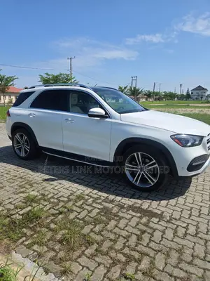 Mercedes-Benz GLE-Class GLE 350 2022 White