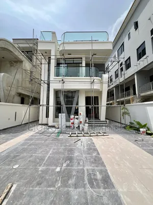 5bdrm Duplex in Lekki Phase 1 for sale