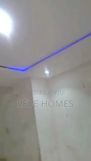 2bdrm Apartment in Adekunle for rent