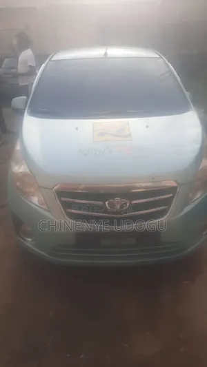 Chevrolet Matiz 2012 Beige