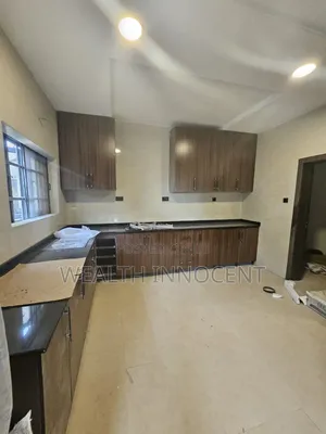 3bdrm Block of Flats in Kaura for rent