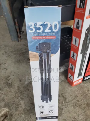 Light Weight Tripod