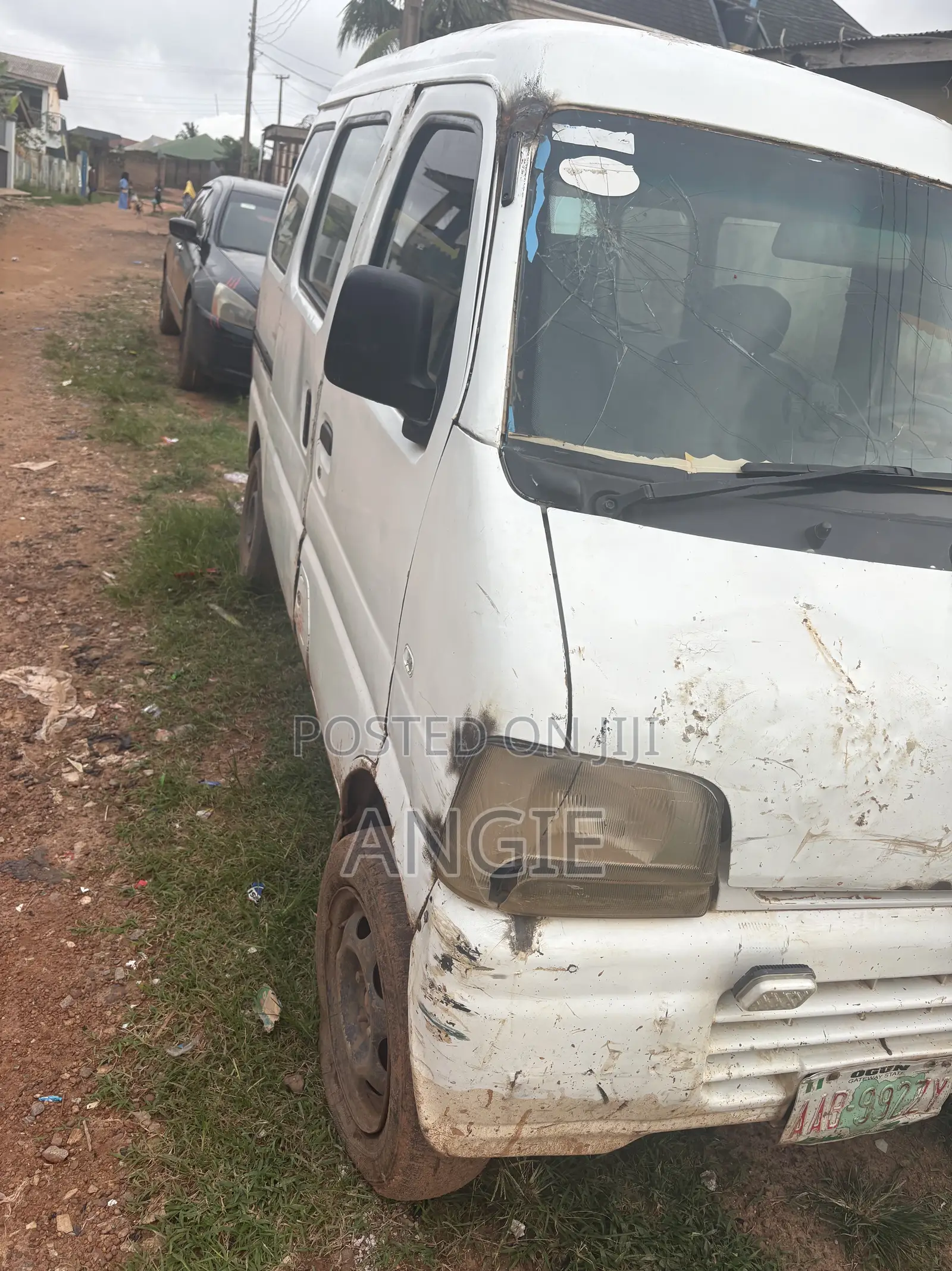 Suzuki APV Minibus 2007 White