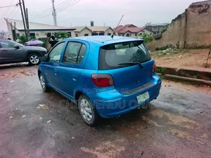 Toyota Yaris 2004 Blue