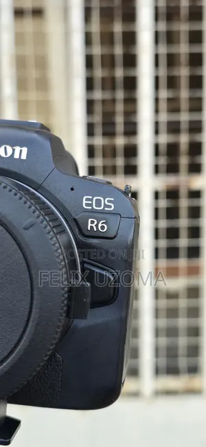 Canon Eos R6 Body and Ef-R Adapter
