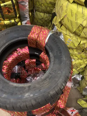 Original Tyres Roadx 205/65/15 for Toyota Corolla